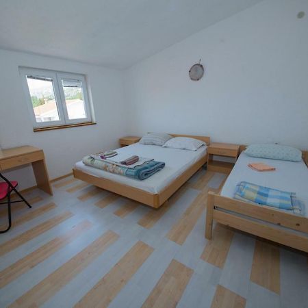 Apartment Busljeta 스타리그라드 파클레니차 외부 사진
