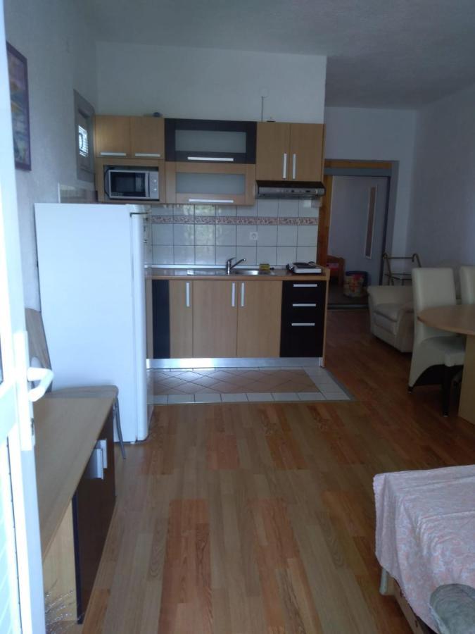 Apartment Busljeta 스타리그라드 파클레니차 외부 사진