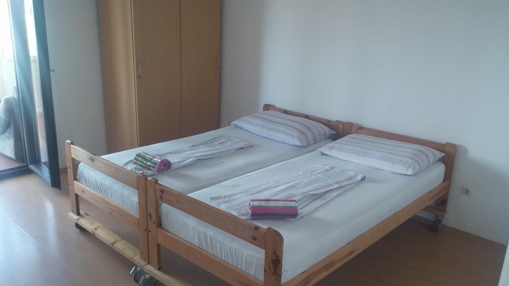 Apartment Busljeta 스타리그라드 파클레니차 외부 사진