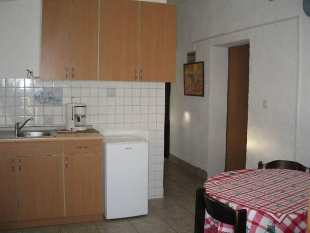 Apartment Busljeta 스타리그라드 파클레니차 외부 사진